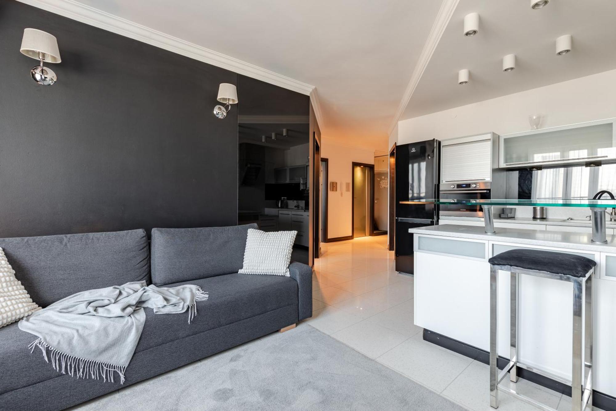 Sky Apartment Warsaw